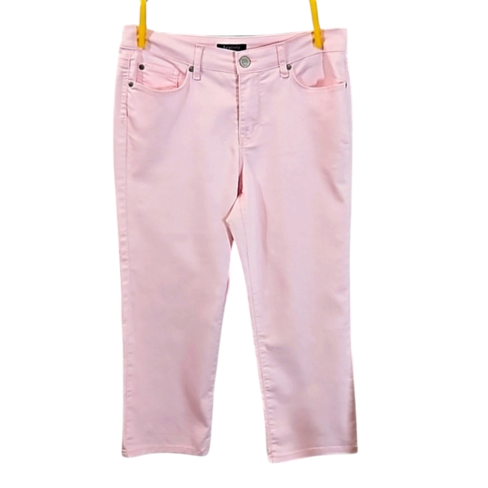 Relativity Denim Women's Light Pink Cropped Jeans Size 10
